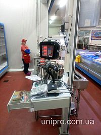 Fish shop3